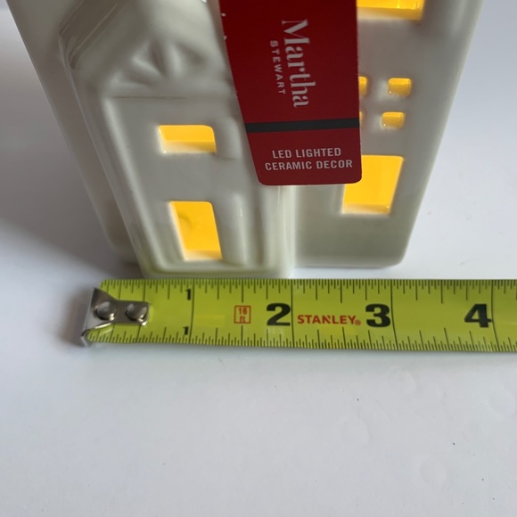 Martha Stewart White Ceramic LED Lighted Christmas Town Village House Set - Picture 9 of 10